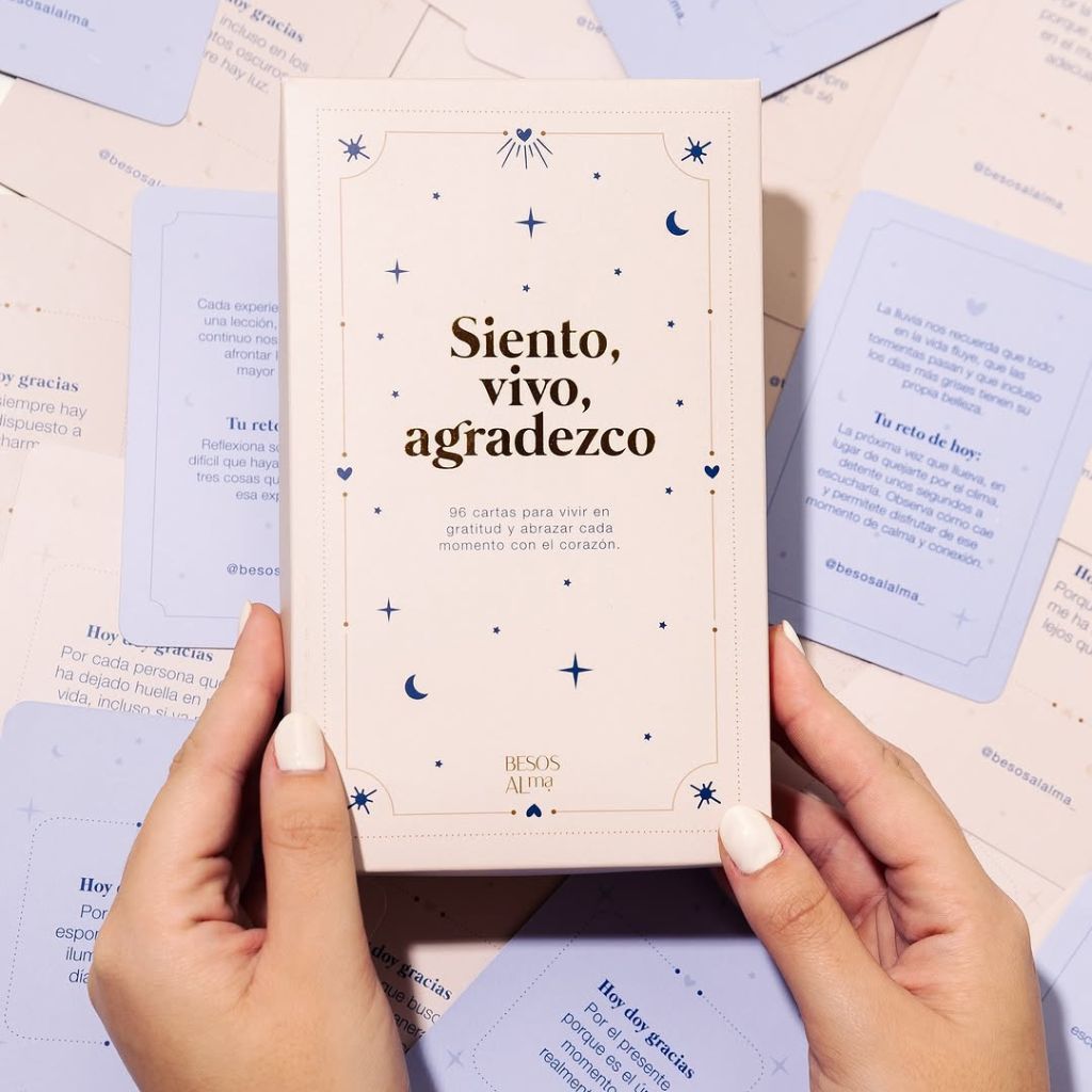 Oraculo Siento, Vivo, Agradezco