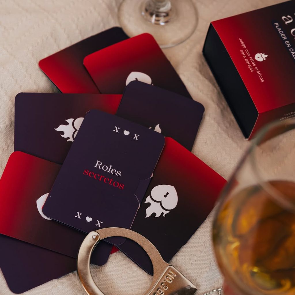 Fantasías a Ciegas - Juego para Parejas