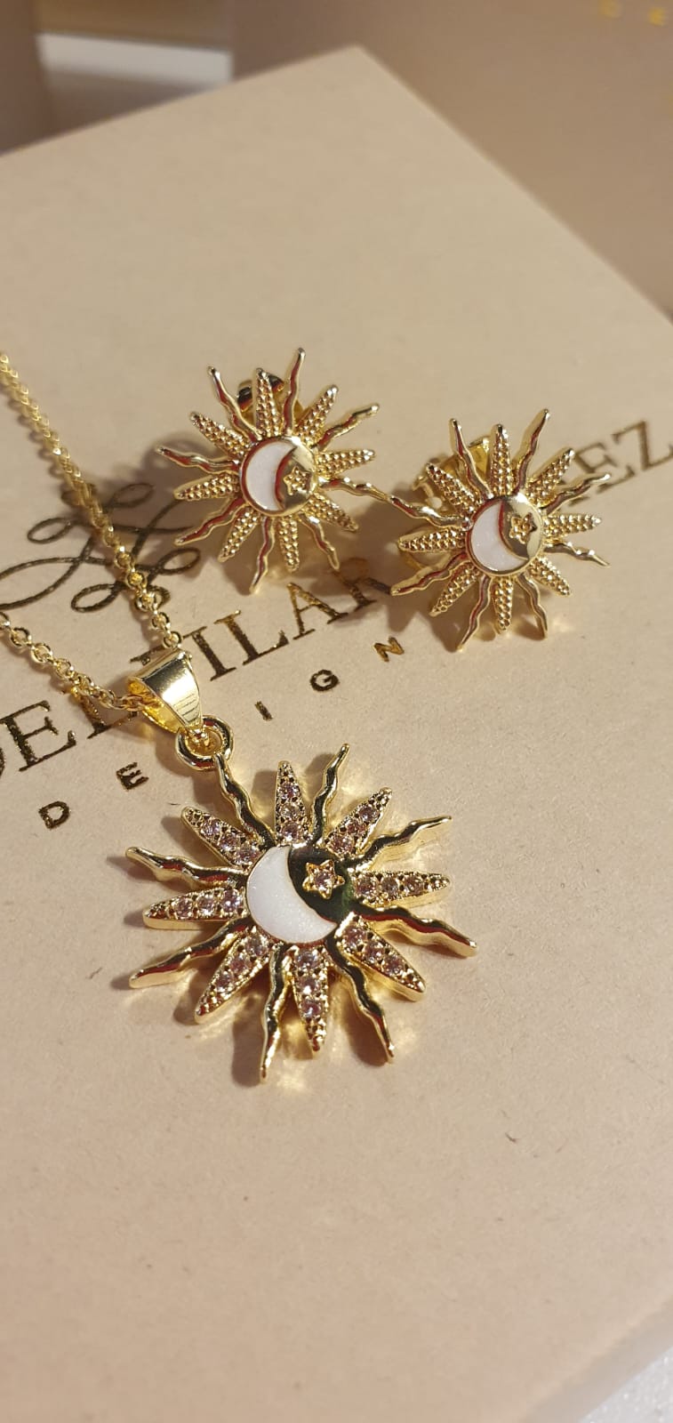 Set Sol y Luna | Collar y topos en baño de oro