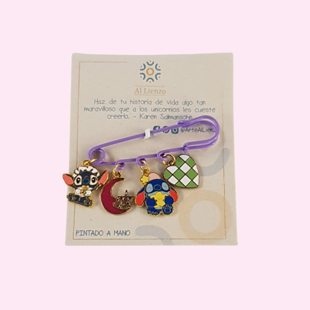 Broche con Dijes