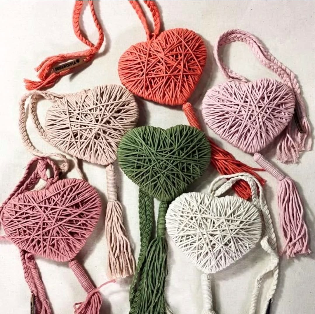 Corazón Decorativo Pequeño en Macramé